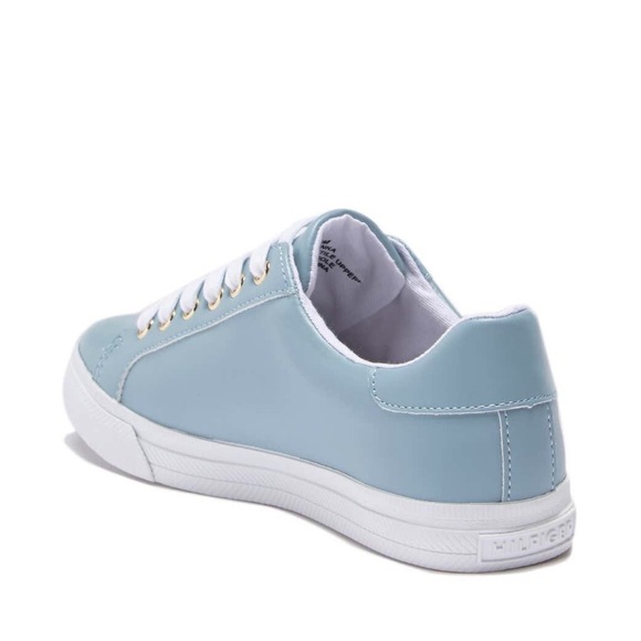 Tommy Hilfiger women’s sneakers. - Picture 2 of 5